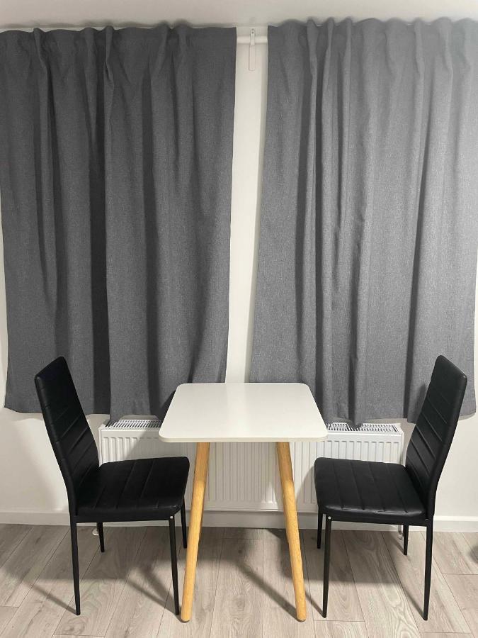 Studio Flat Private Bathroom Wc And Kitchenette London Eksteriør bilde