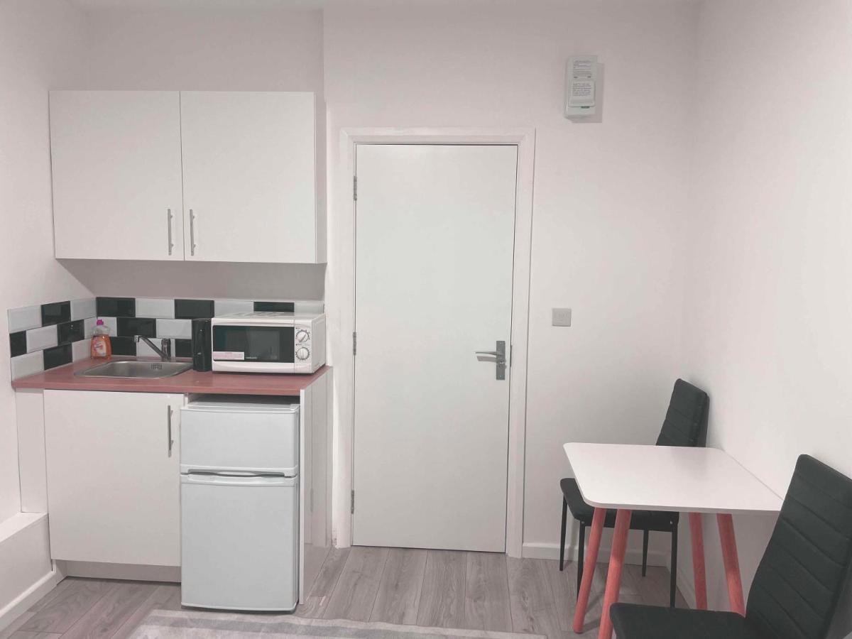 Studio Flat Private Bathroom Wc And Kitchenette London Eksteriør bilde