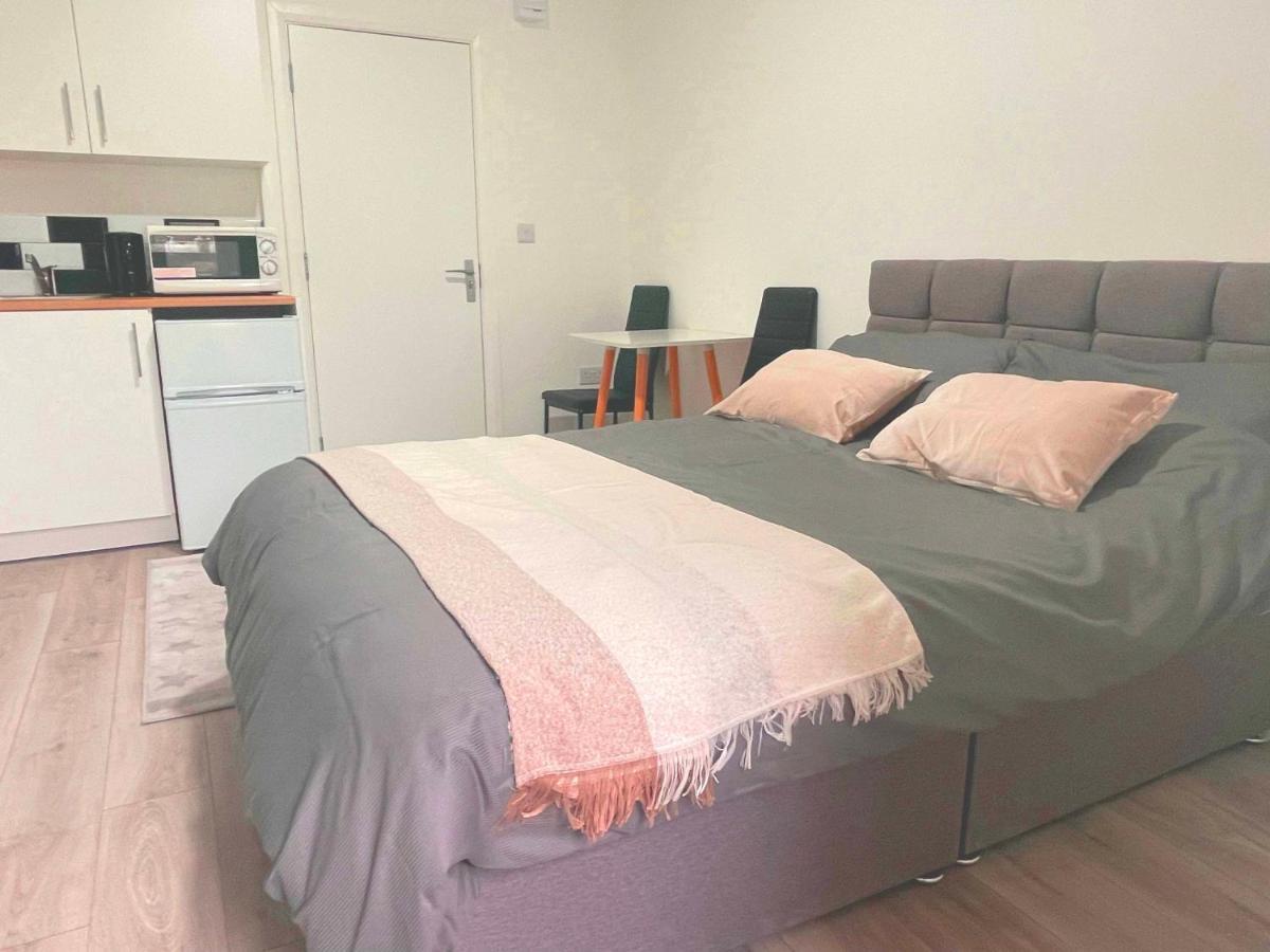 Studio Flat Private Bathroom Wc And Kitchenette London Eksteriør bilde